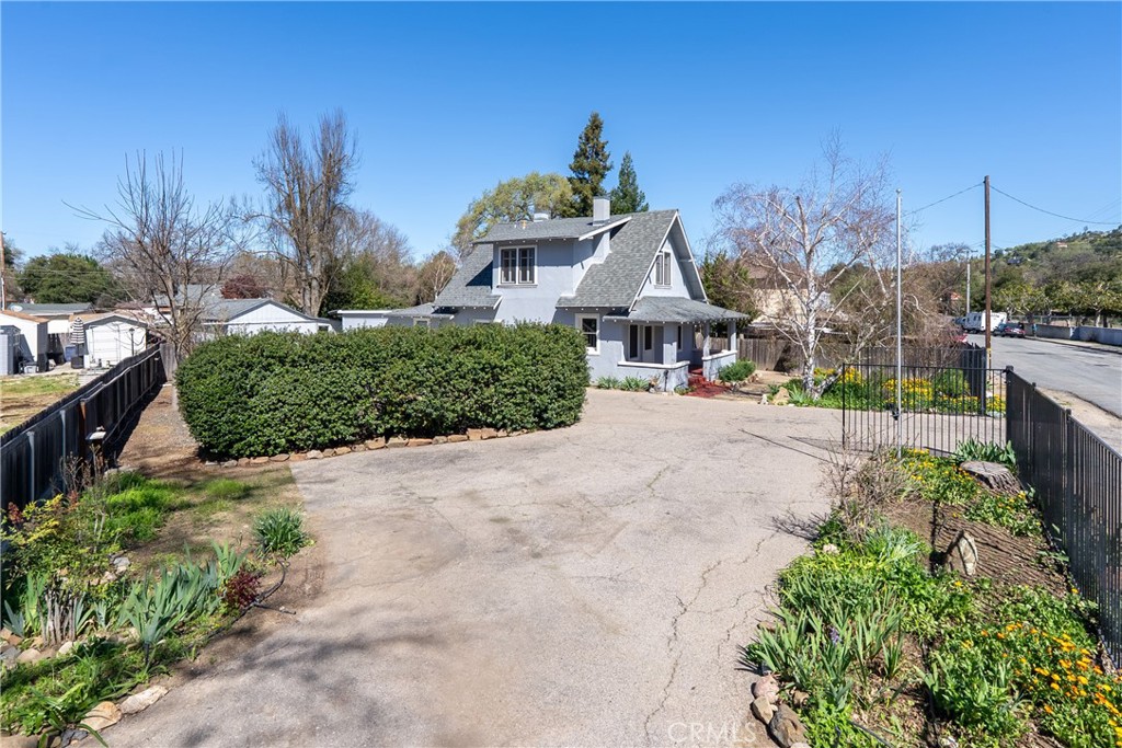 main property photo 54