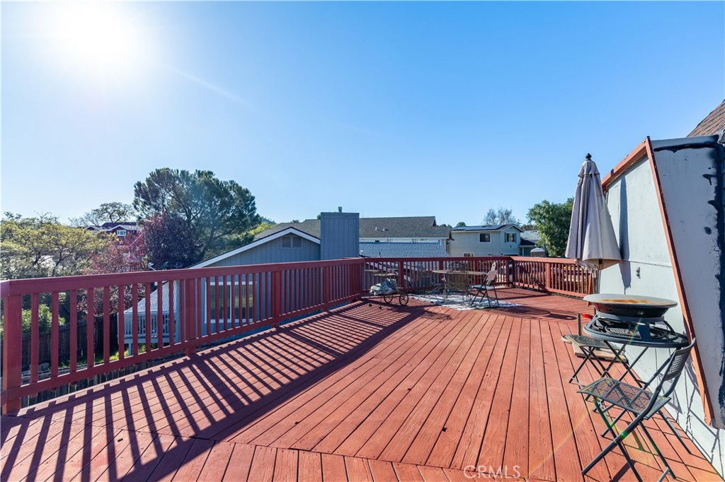 main property photo 30