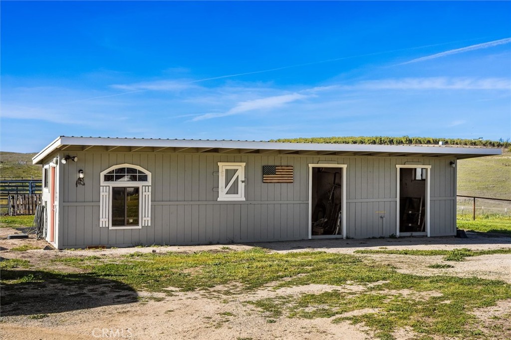 main property photo 25