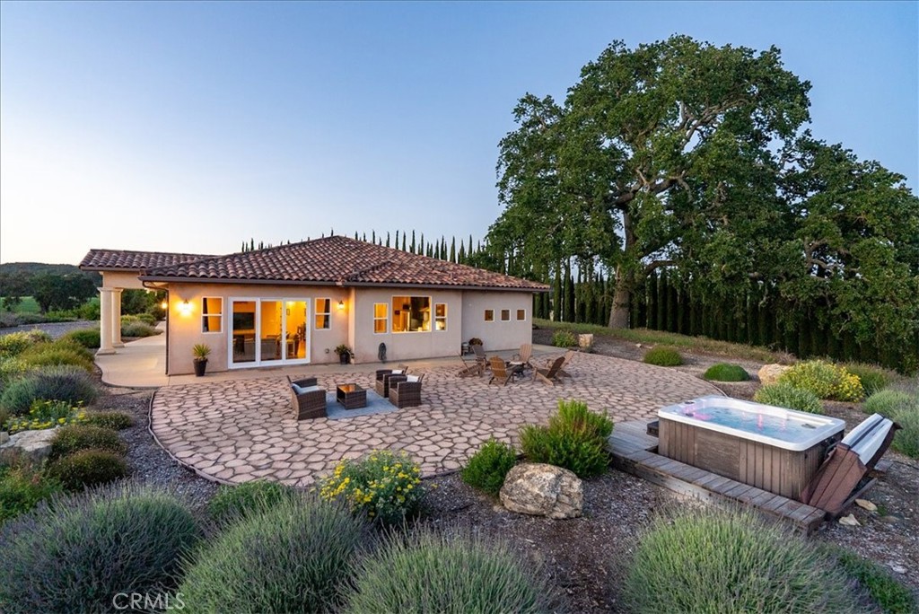 main property photo 4