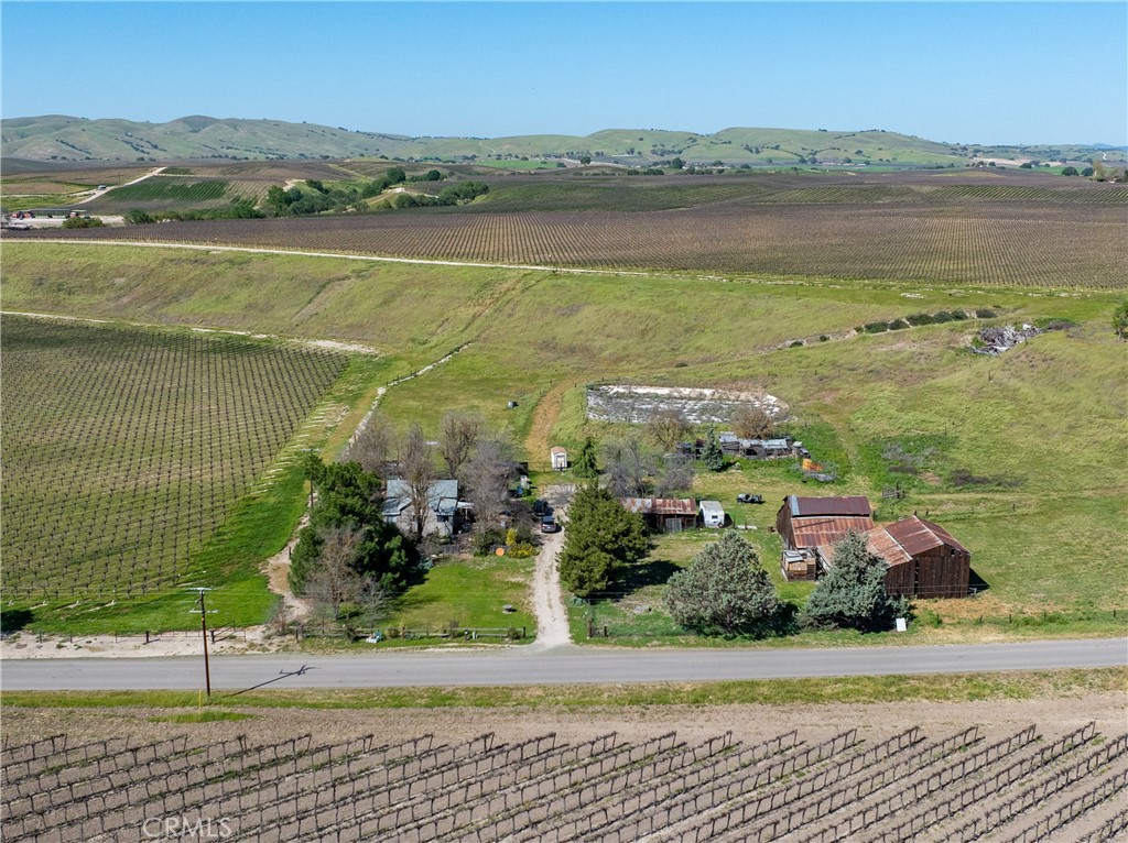 main property photo 37