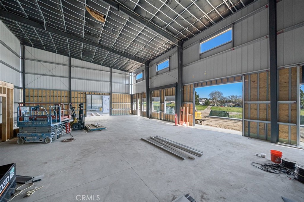 main property photo 14