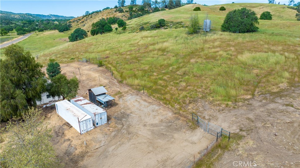 main property photo 32
