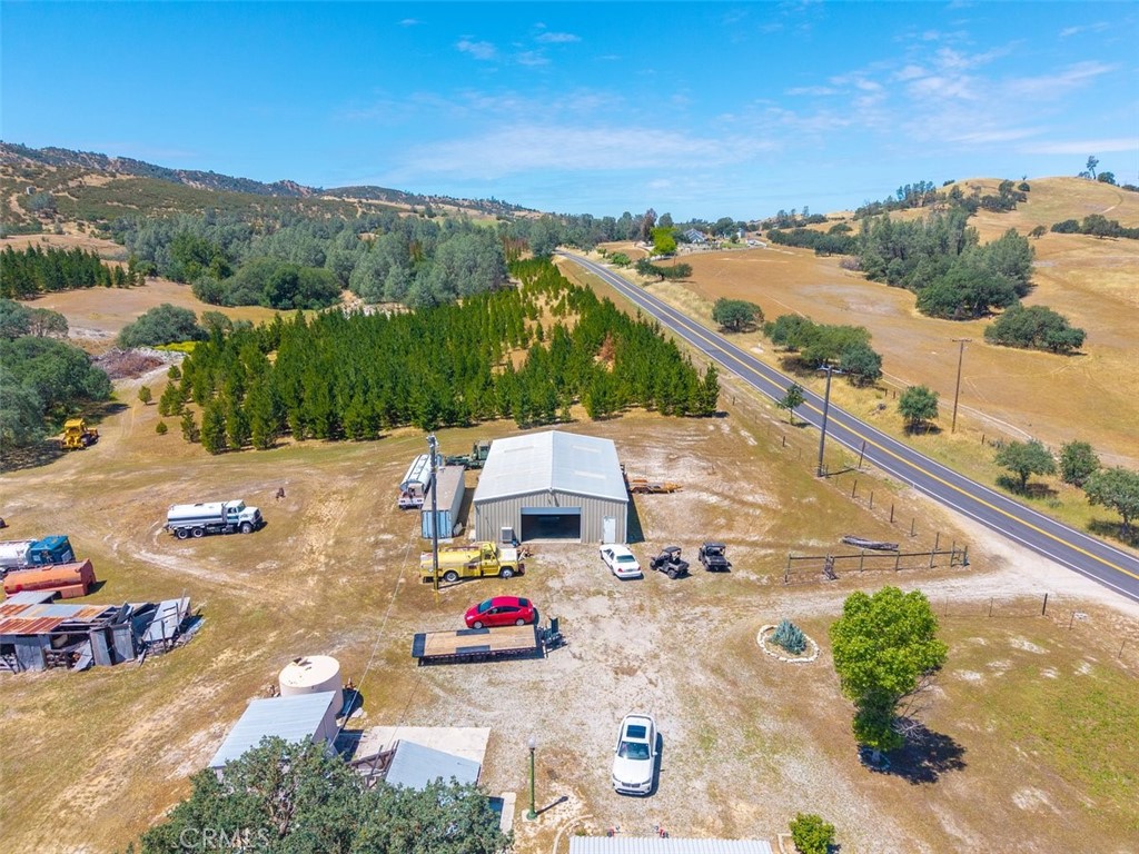 main property photo 8