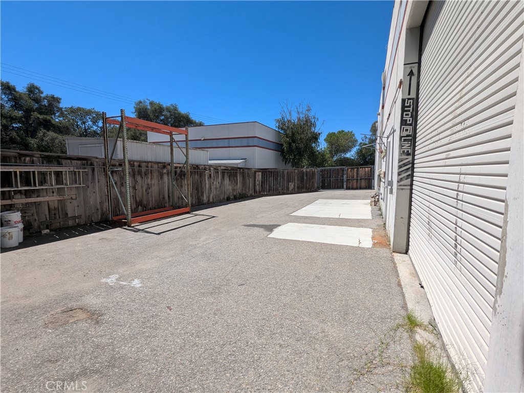 main property photo 17
