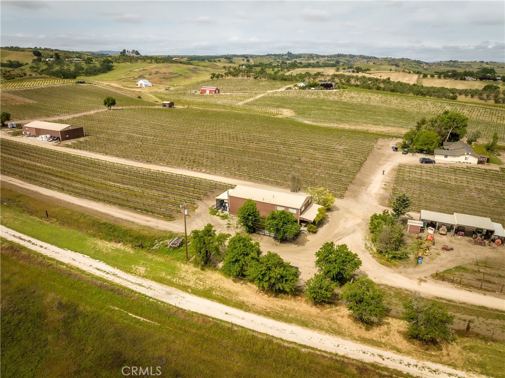 main property photo 9