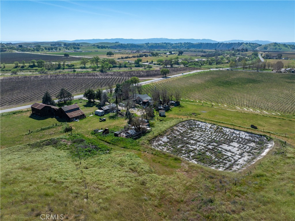 main property photo 13
