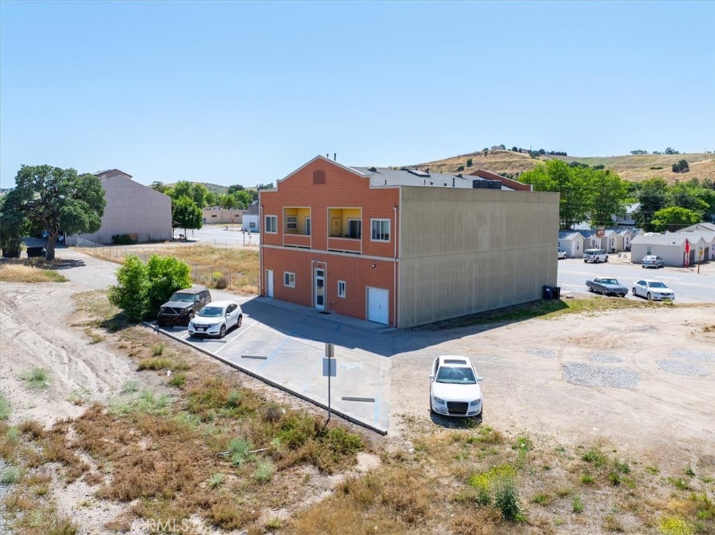 main property photo 1