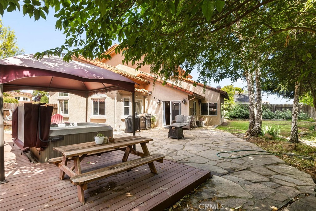 main property photo 24
