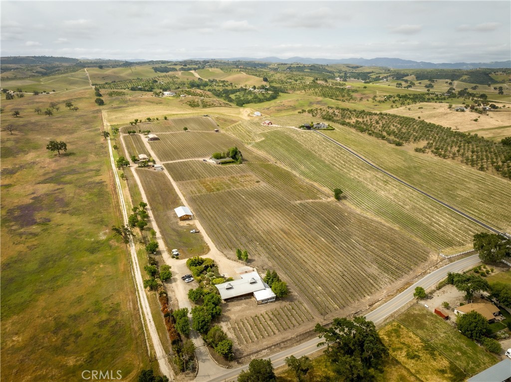 main property photo 10