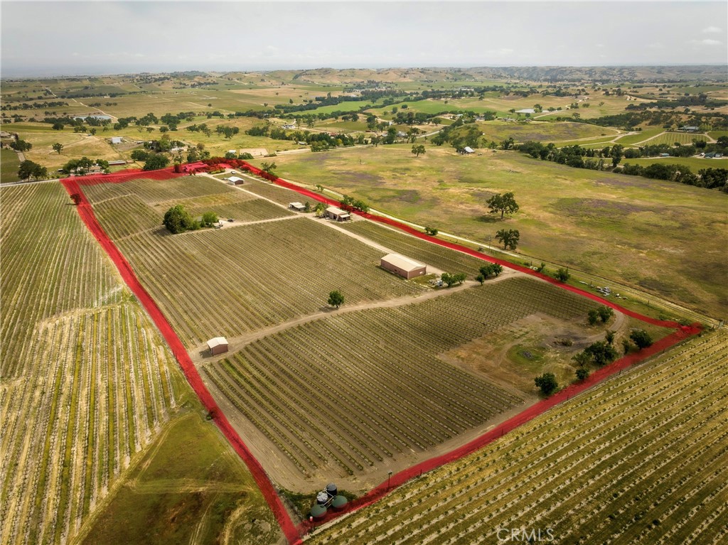 main property photo 11