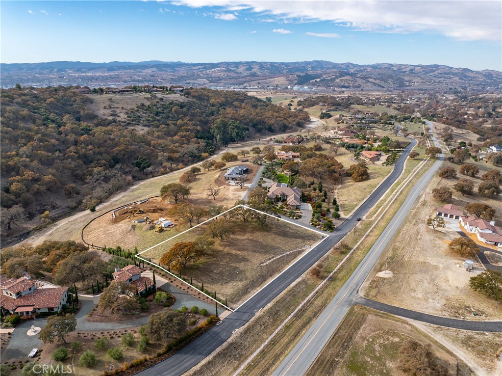 main property photo 10