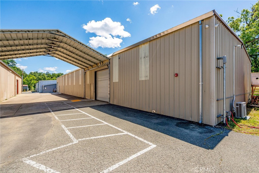 main property photo 25