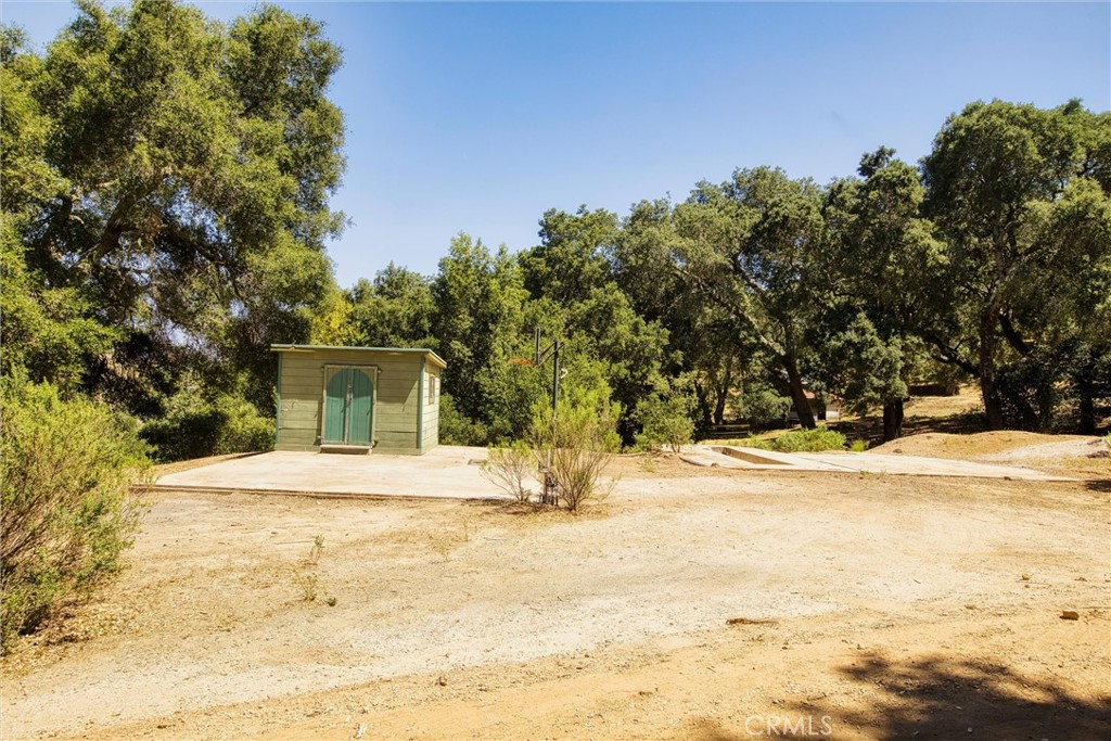 main property photo 25