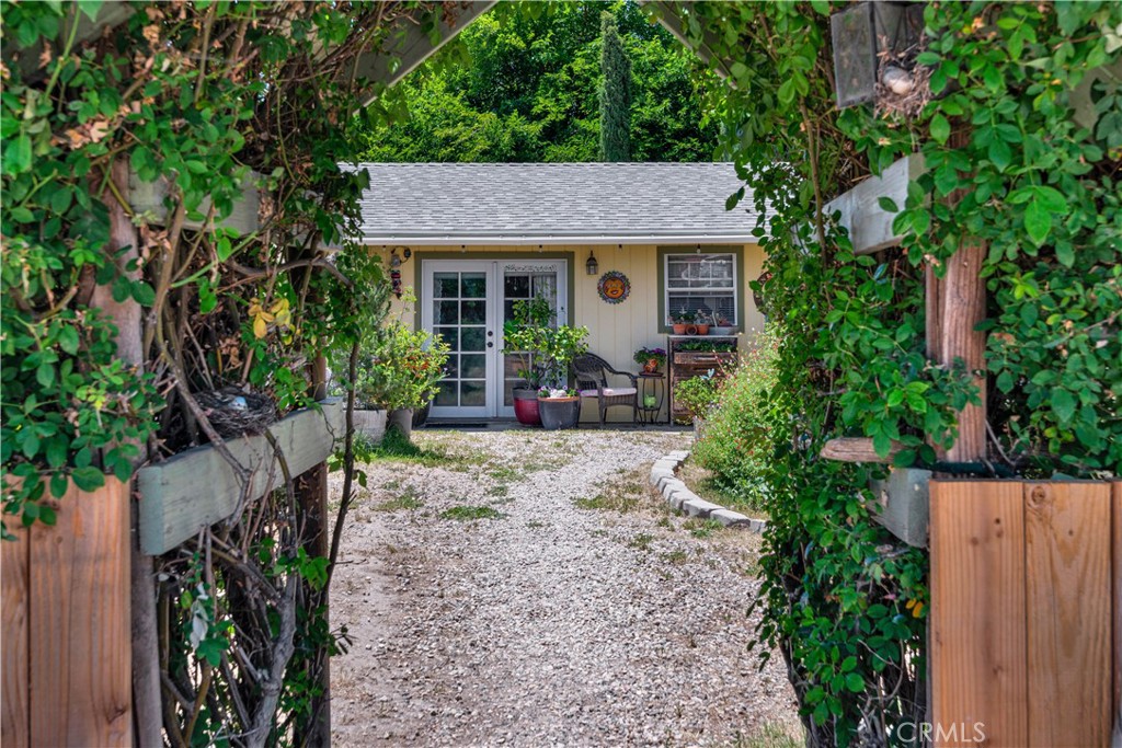 main property photo 22