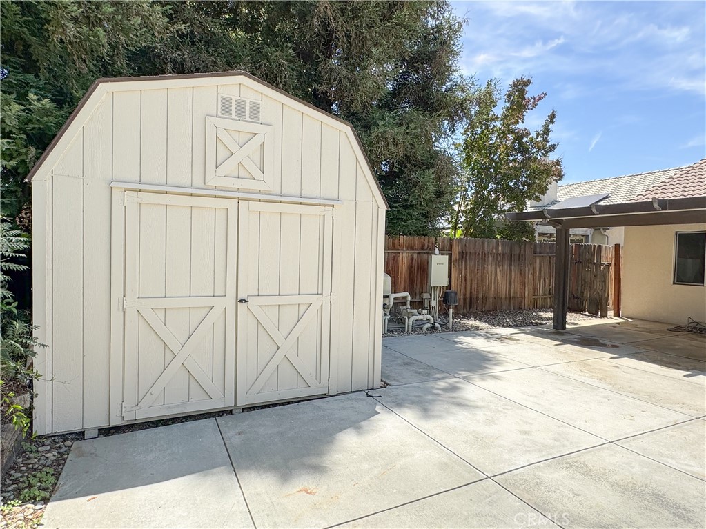 main property photo 33