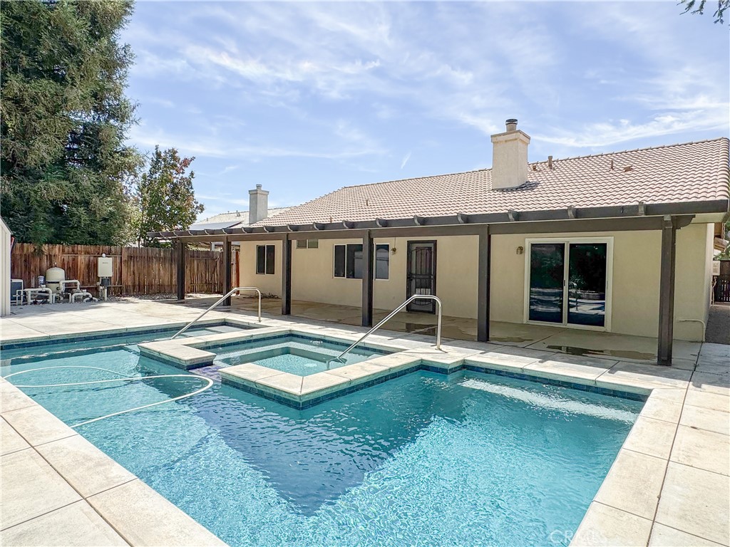 main property photo 34