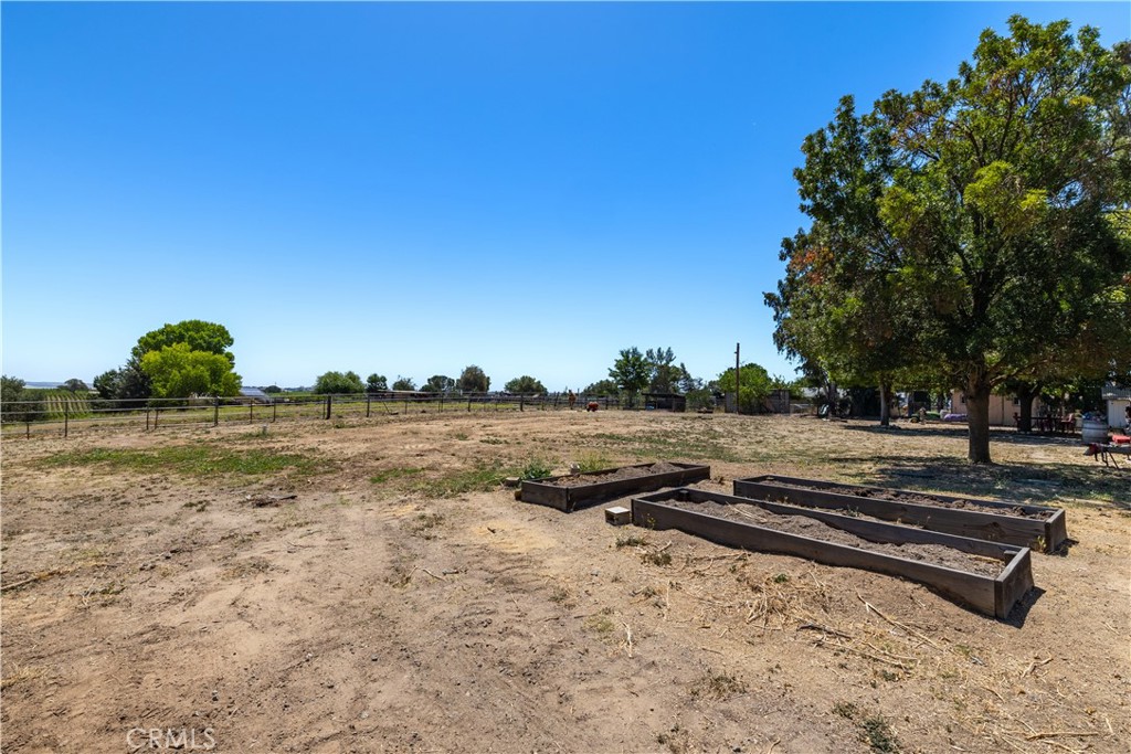 main property photo 50