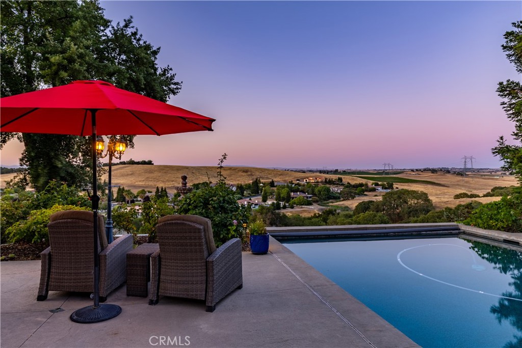 main property photo 50