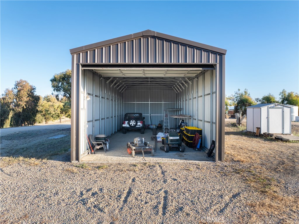 main property photo 50