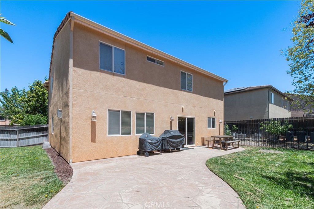 main property photo 17