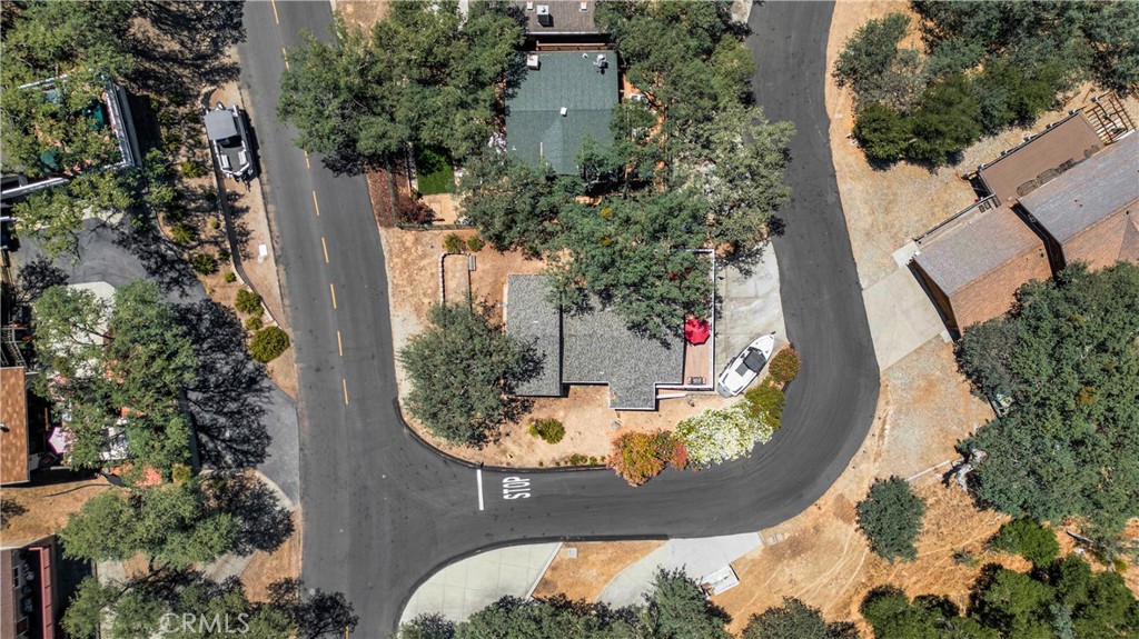 main property photo 10