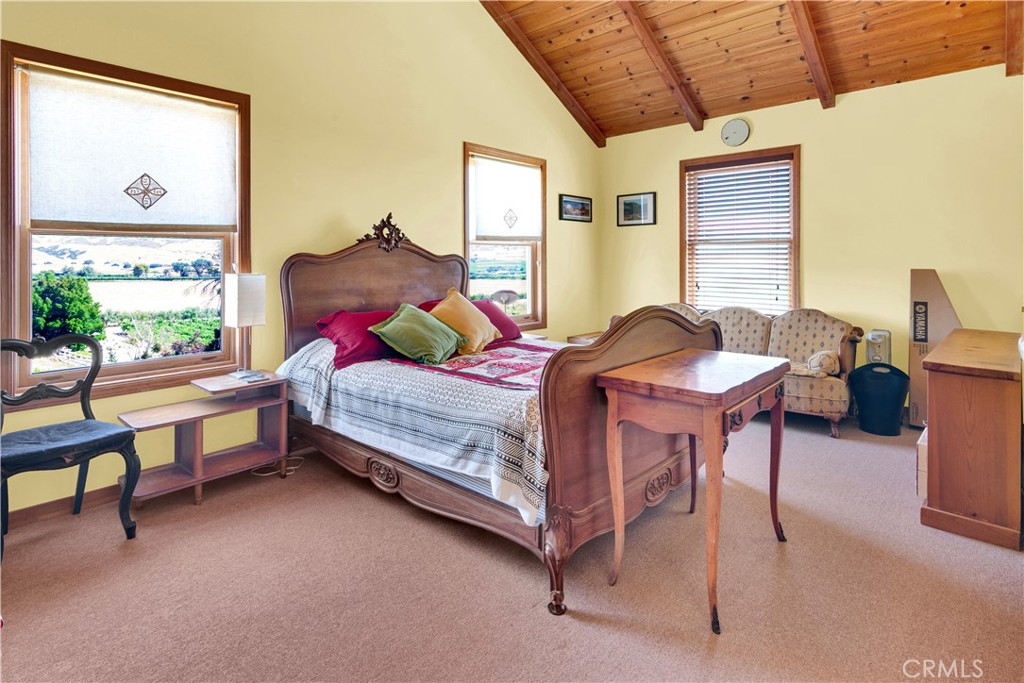 main property photo 32