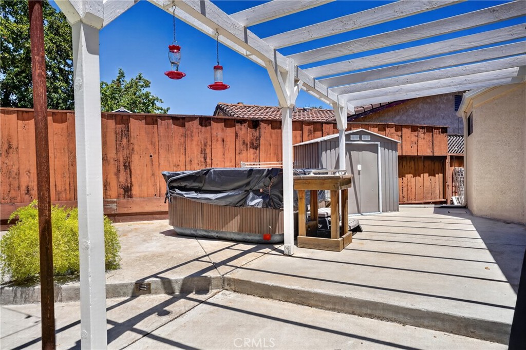 main property photo 32