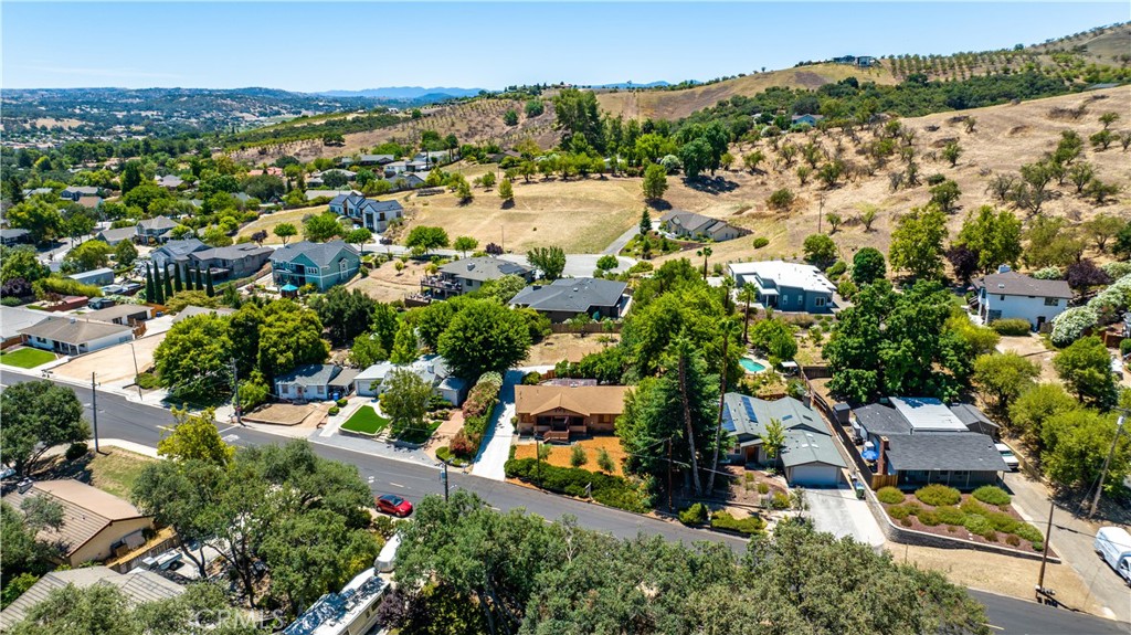main property photo 60