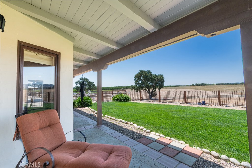 main property photo 17
