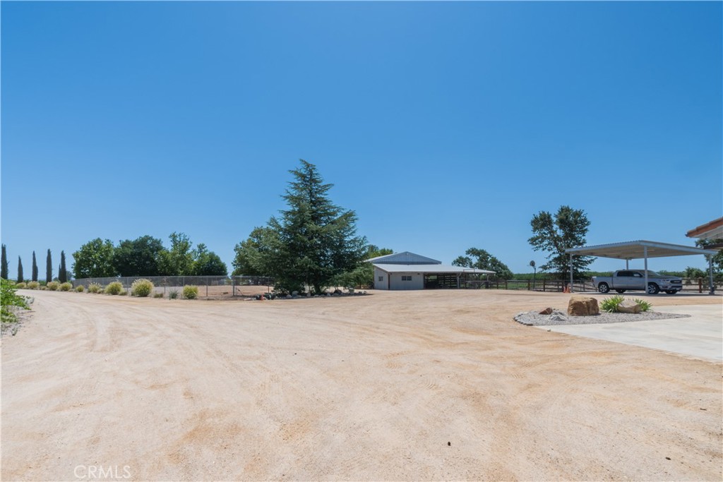 main property photo 26