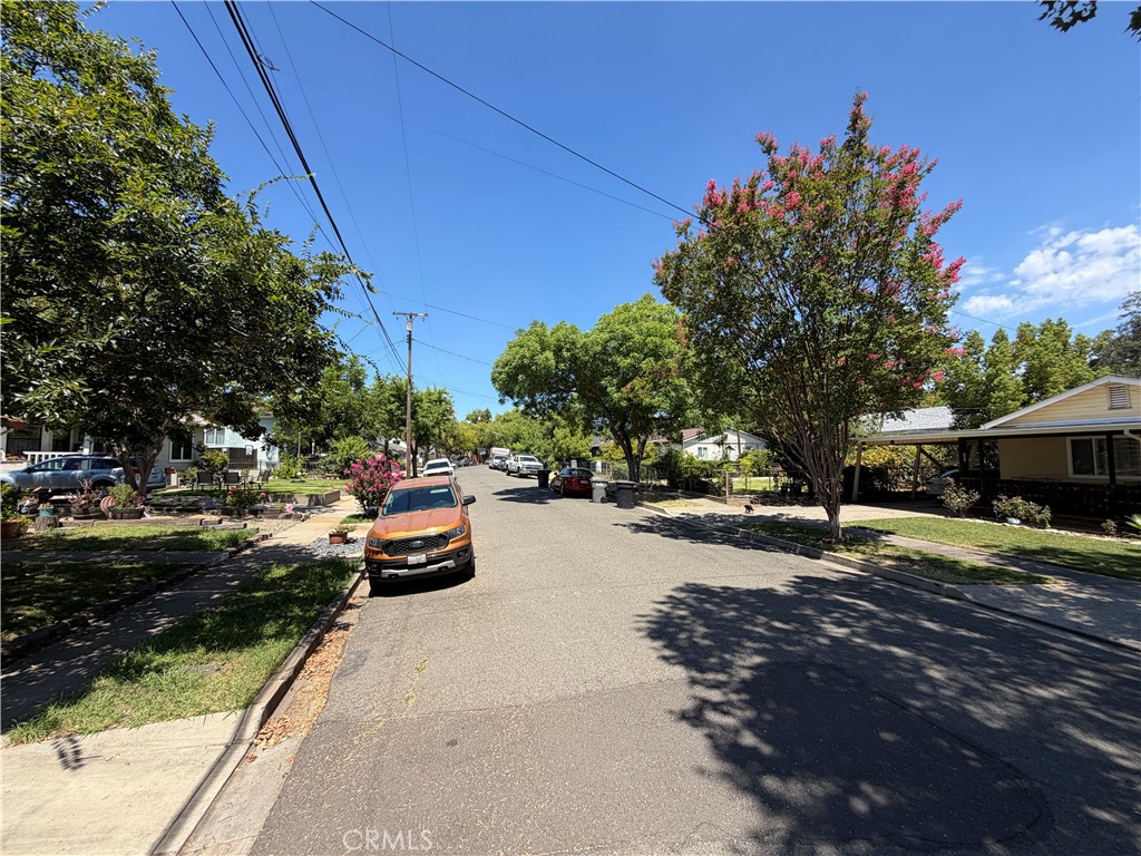 main property photo 28