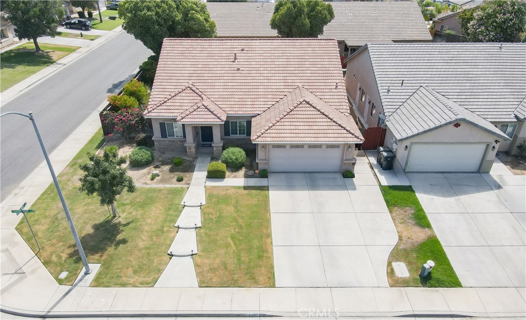main property photo 46