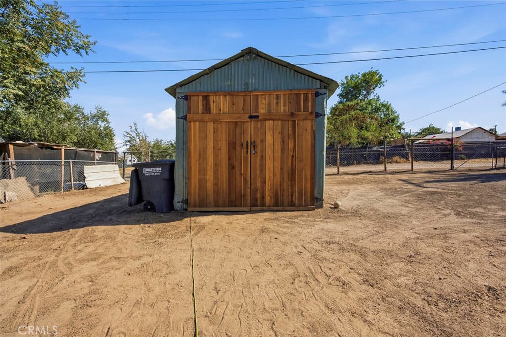 main property photo 29