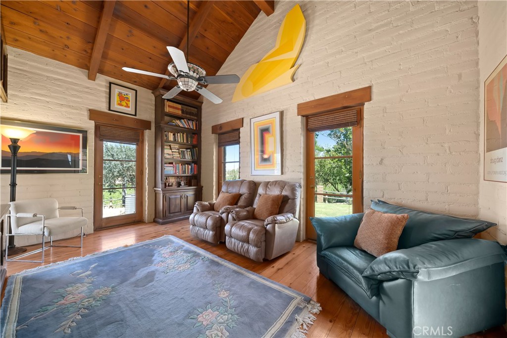 main property photo 19