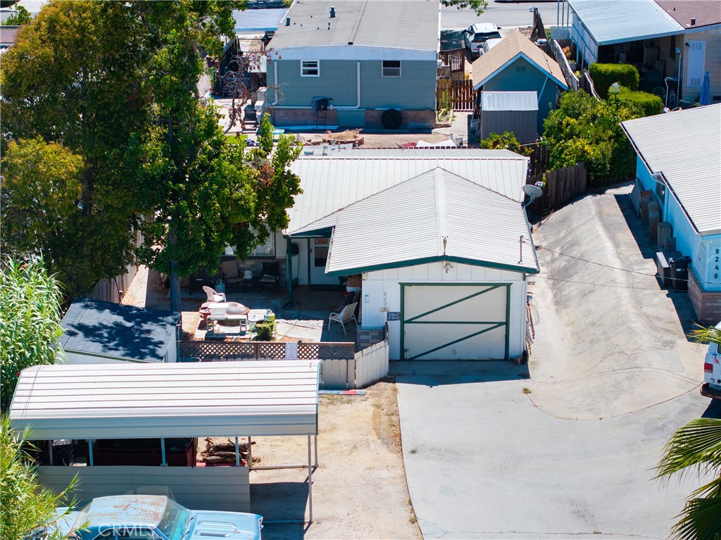 main property photo 18
