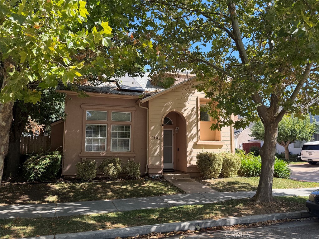 main property photo 12