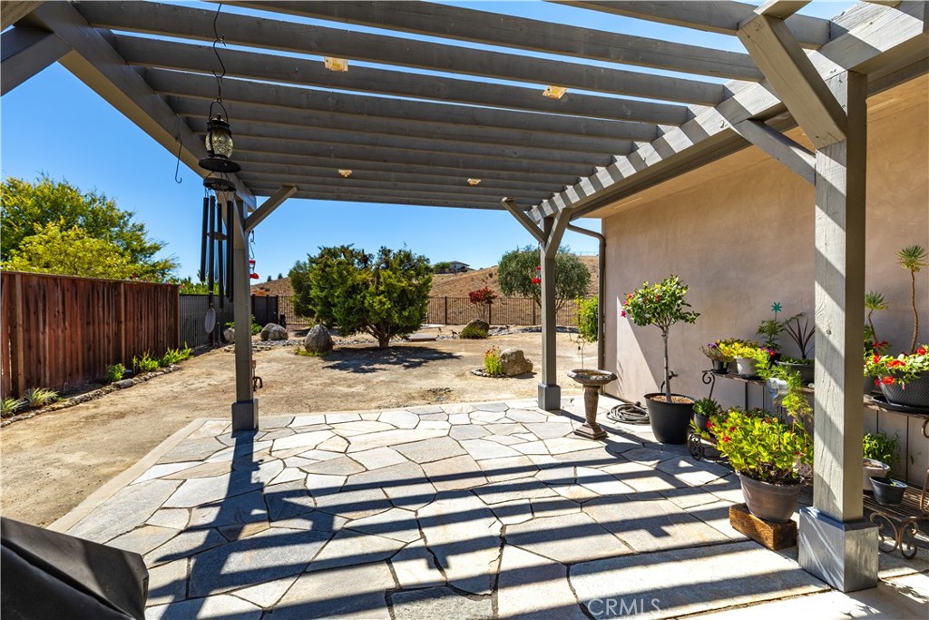 main property photo 45