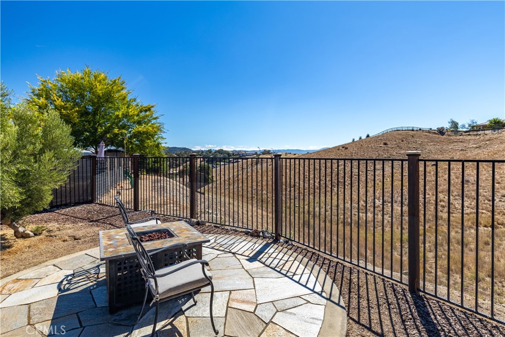 main property photo 50