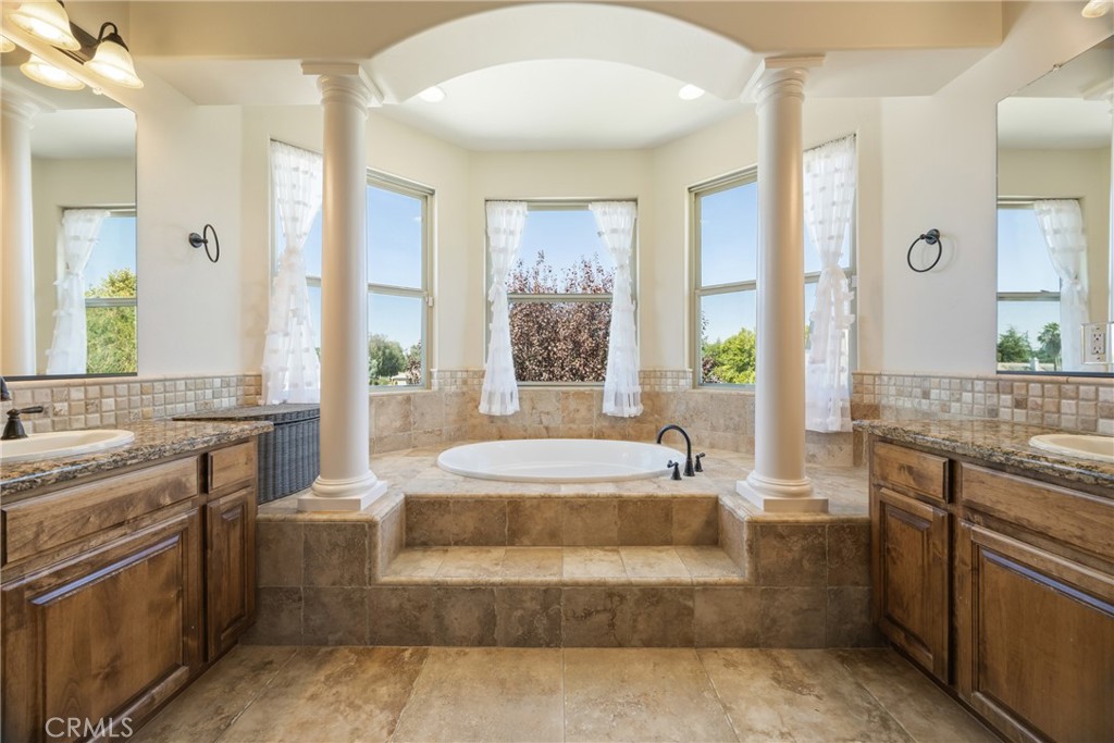 main property photo 26