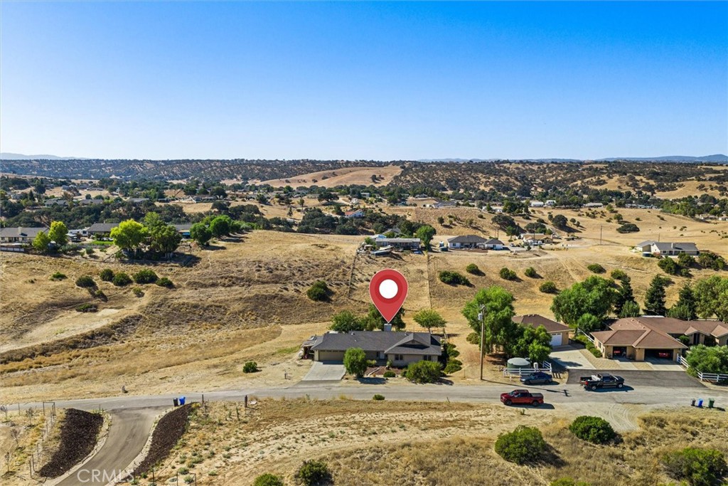 main property photo 9