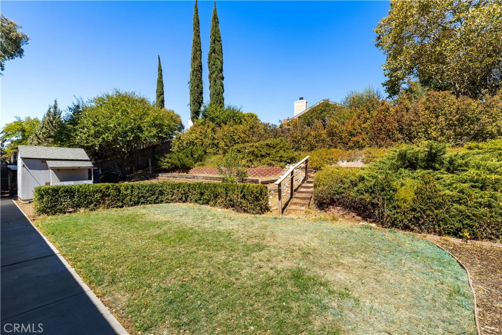 main property photo 31