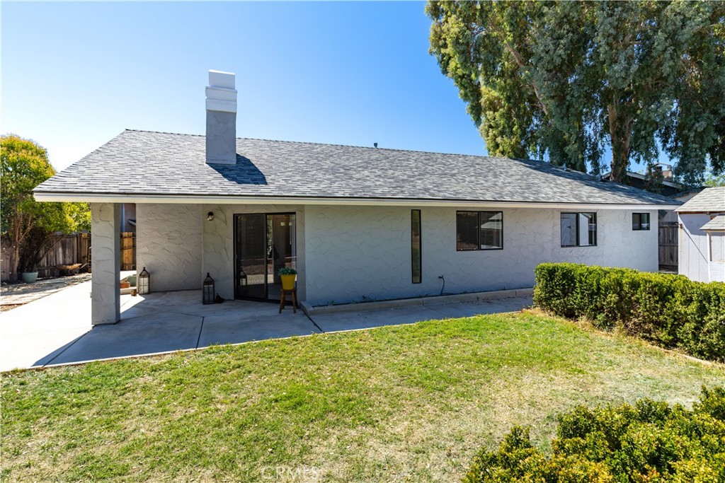 main property photo 40