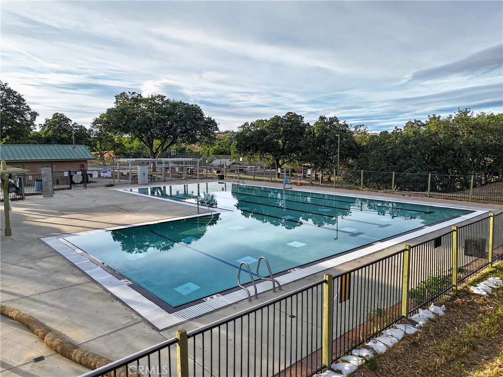 main property photo 48