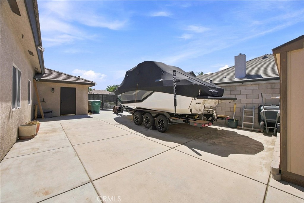 main property photo 46