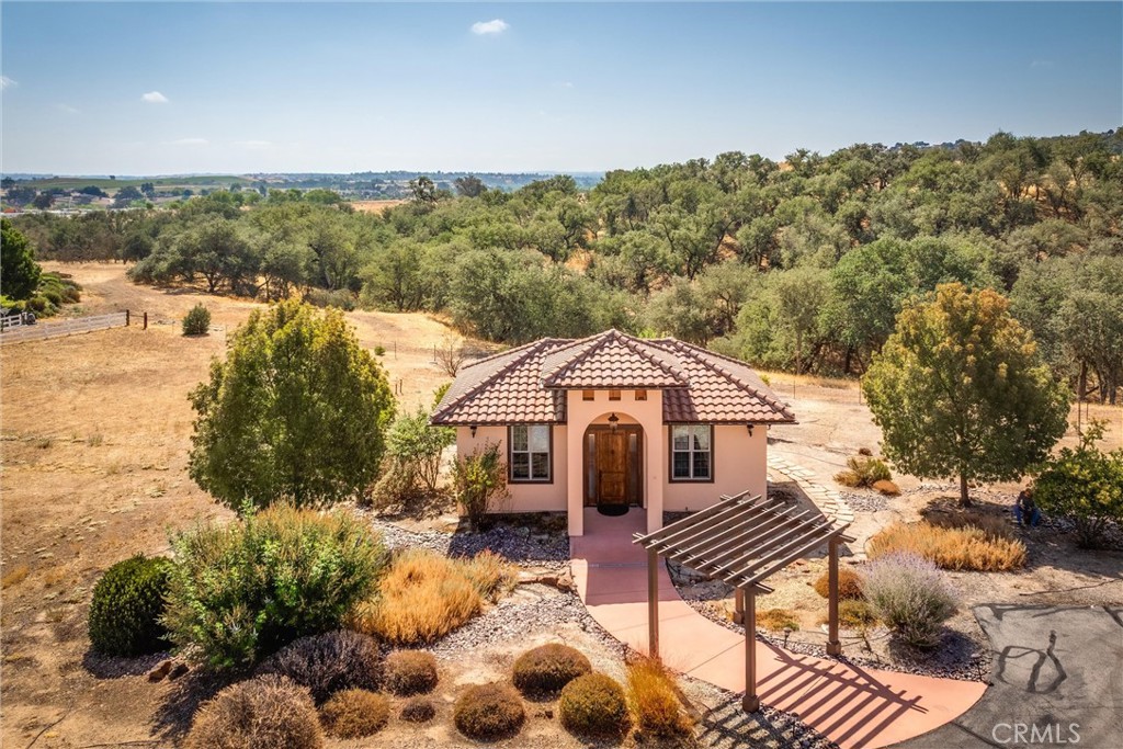 main property photo 35
