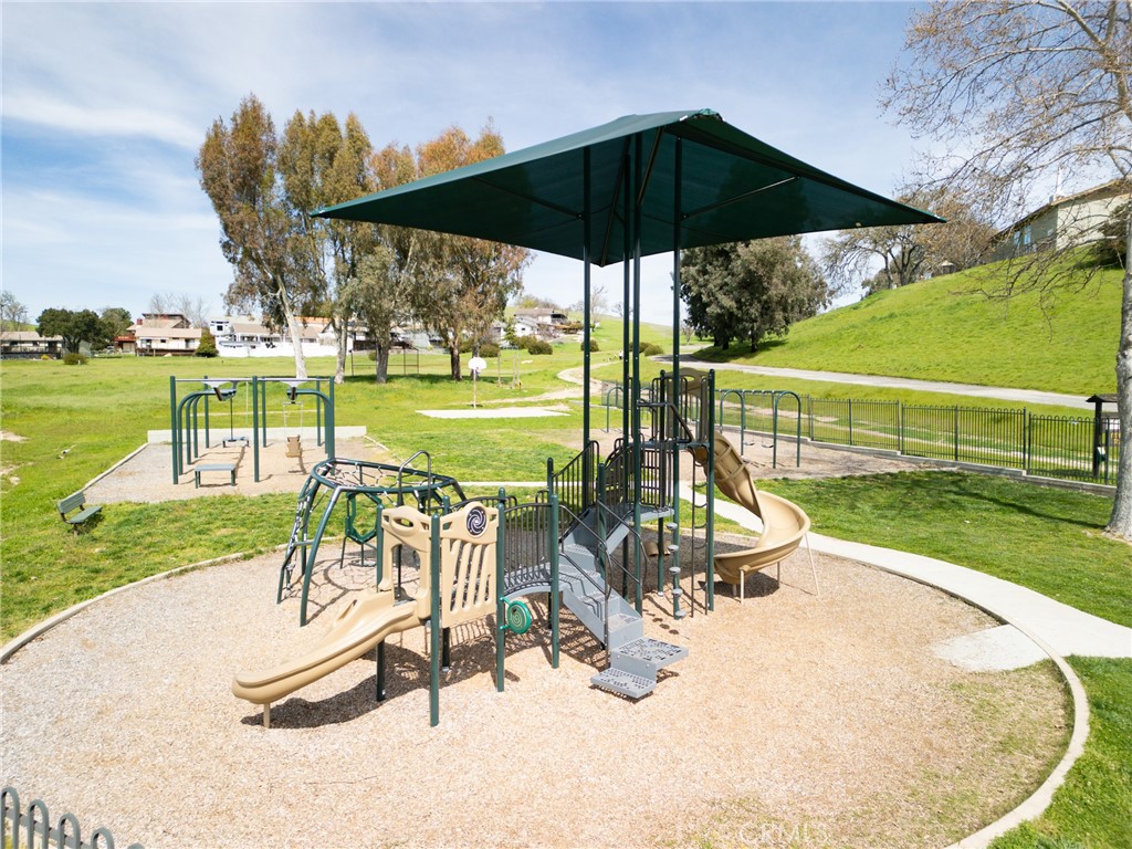 main property photo 51
