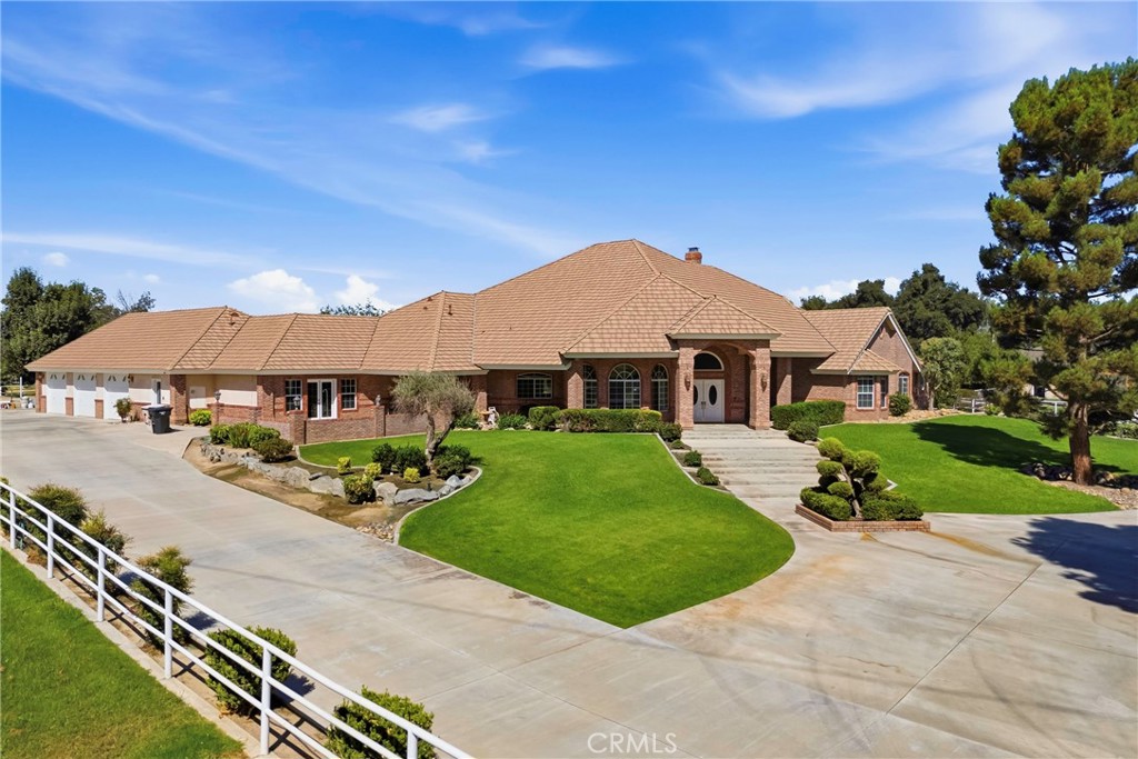 main property photo 3
