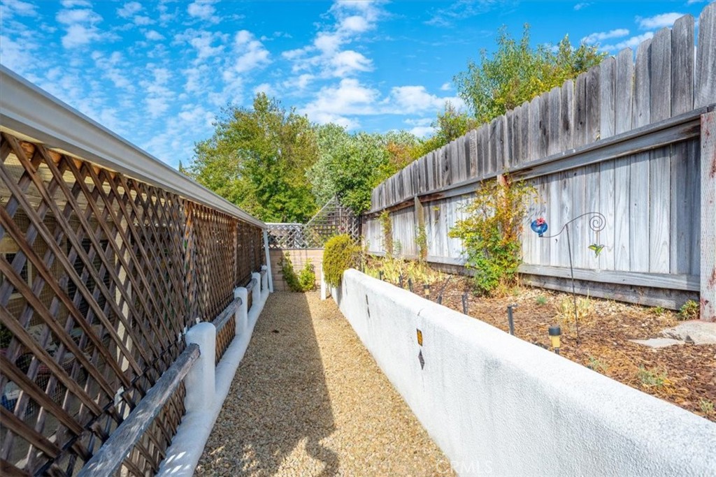 main property photo 33