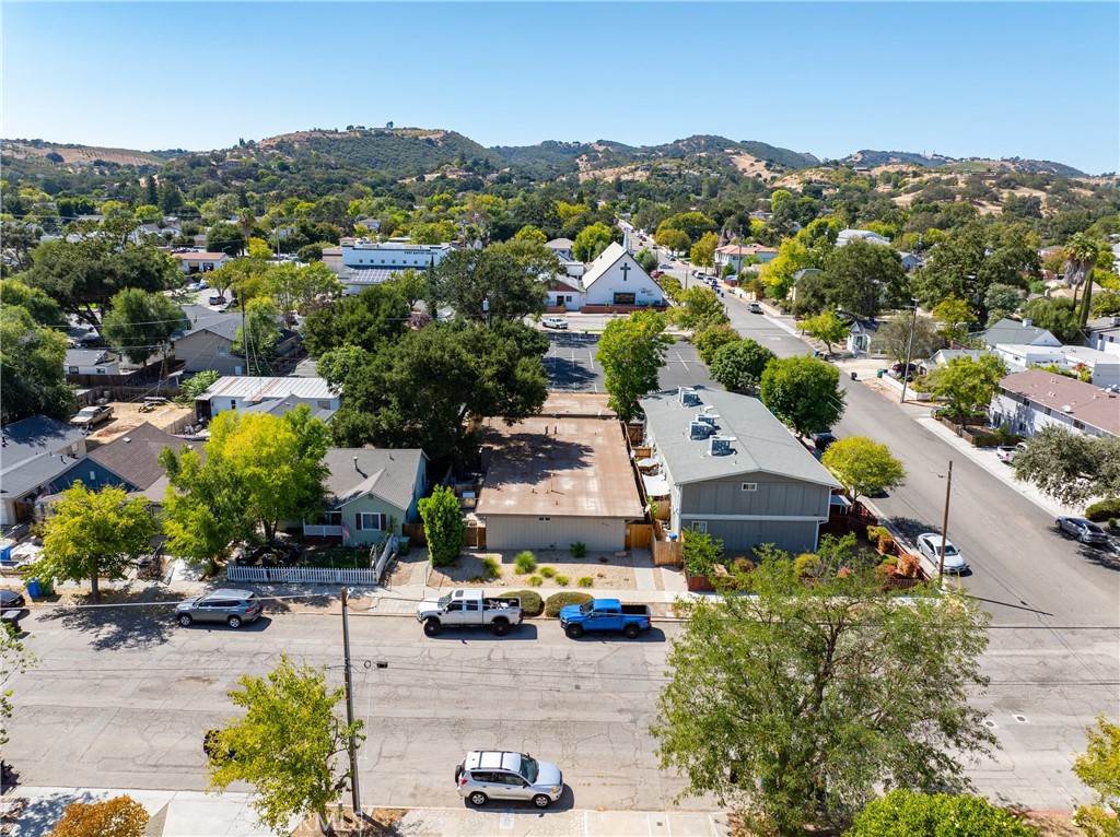 main property photo 41